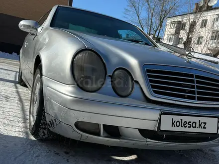 Mercedes-Benz CLK 200 2001 года за 3 200 000 тг. в Кокшетау – фото 2