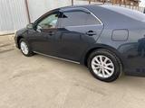 Toyota Camry 2013 годаүшін9 800 000 тг. в Атырау – фото 4