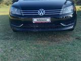 Volkswagen Passat 2013 года за 5 200 000 тг. в Атырау