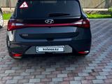 Hyundai i20 2023 года за 8 550 000 тг. в Алматы – фото 2