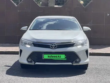 Toyota Camry 2015 года за 9 100 000 тг. в Астана – фото 2