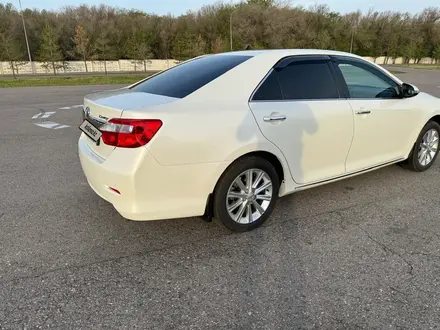 Toyota Camry 2014 года за 12 000 000 тг. в Талдыкорган – фото 2