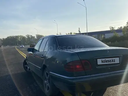 Mercedes-Benz E 280 1996 года за 2 000 000 тг. в Усть-Каменогорск – фото 3