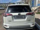 Toyota RAV4 2017 годаүшін10 000 000 тг. в Караганда – фото 4