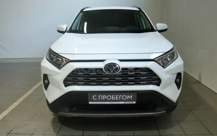 Toyota RAV4 2022 года за 21 000 000 тг. в Актобе