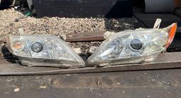 Тойота Камри 40 привозной фара есть за 60 000 тг. в Алматы – фото 2