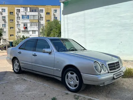 Mercedes-Benz E 280 1997 года за 3 000 000 тг. в Актау – фото 5