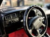 Volkswagen Golf 1994 годаүшін2 100 000 тг. в Уральск – фото 2