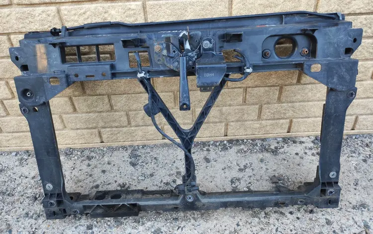 Рамка радиатора (экран, телевизор) от Mazda 3 BL. за 40 000 тг. в Астана