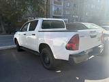 Toyota Hilux 2022 года за 18 100 000 тг. в Аксай – фото 3