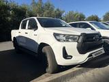 Toyota Hilux 2022 года за 18 100 000 тг. в Аксай – фото 2