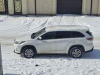 Toyota Highlander 2016 года за 10 950 000 тг. в Атырау