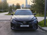 Toyota Camry 2019 года за 12 800 000 тг. в Степногорск