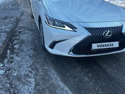 Lexus ES 250 2019 года за 18 900 000 тг. в Караганда – фото 8