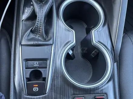 Toyota Camry 2021 года за 16 700 000 тг. в Павлодар – фото 13