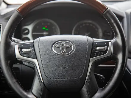 Toyota Land Cruiser 2018 года за 35 890 000 тг. в Алматы – фото 14