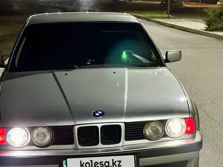 BMW 525 1994 года за 2 300 000 тг. в Шу – фото 4