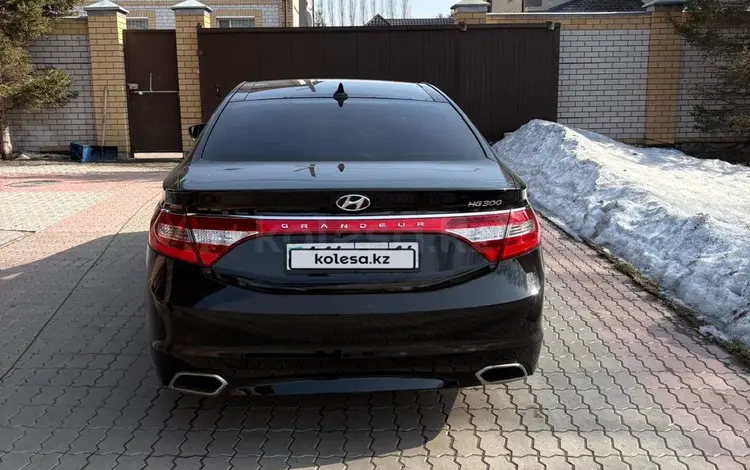 Hyundai Grandeur 2015 года за 8 900 000 тг. в Павлодар
