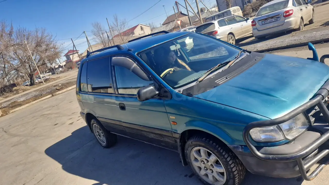 Mitsubishi RVR, 1995