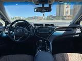 Toyota Camry 2019 года за 13 800 000 тг. в Астана – фото 5
