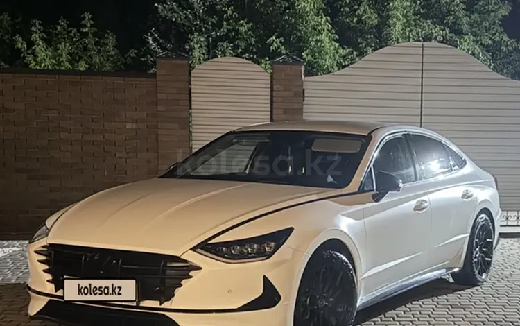 Hyundai Sonata 2023 года за 13 000 000 тг. в Уральск