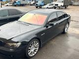 BMW 760 2005 года за 6 500 000 тг. в Алматы – фото 2