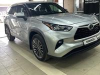 Toyota Highlander 2020 годаfor21 800 000 тг. в Астана