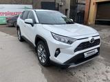 Toyota RAV4 2020 года за 16 900 000 тг. в Караганда – фото 5