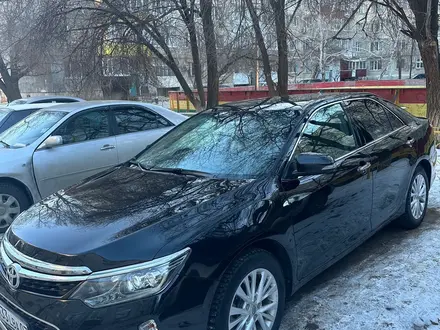 Toyota Camry 2018 года за 12 500 000 тг. в Уральск – фото 3