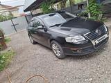 Volkswagen Passat 2010 года за 4 000 000 тг. в Алматы – фото 3