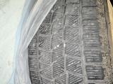 215/55/18 за 80 000 тг. в Усть-Каменогорск