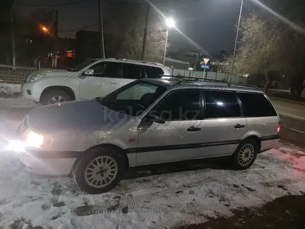 Volkswagen Passat 1994 года за 3 000 000 тг. в Актобе – фото 4