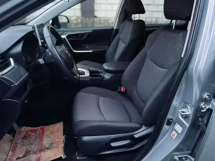 Toyota RAV4 2019 года за 14 500 000 тг. в Алматы – фото 11