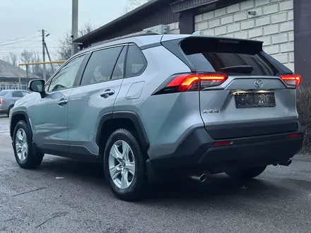Toyota RAV4 2019 года за 14 500 000 тг. в Алматы – фото 2