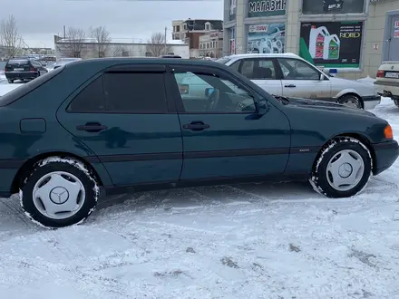 Mercedes-Benz C 200 1995 года за 2 100 000 тг. в Караганда – фото 3