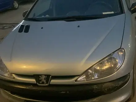 Peugeot 206 2005 года за 1 500 000 тг. в Алматы – фото 2