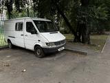 Mercedes-Benz Sprinter 1999 годаfor2 300 000 тг. в Алматы