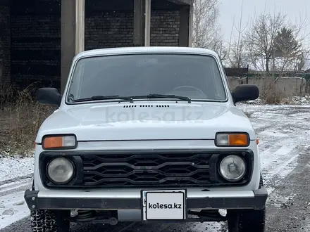 ВАЗ (Lada) Lada 2121 2015 года за 2 550 000 тг. в Усть-Каменогорск – фото 2