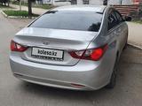 Hyundai Sonata 2011 годаүшін5 000 000 тг. в Риддер – фото 3