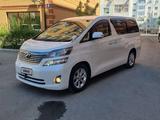 Toyota Alphard 2010 года за 6 800 000 тг. в Атырау – фото 2