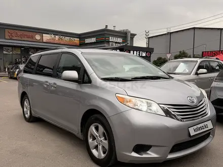 Toyota Sienna 2015 года за 13 700 000 тг. в Алматы