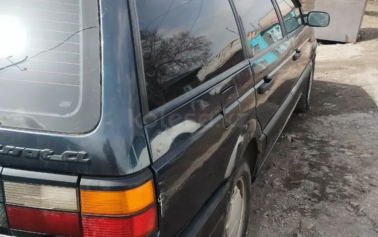 Volkswagen Passat 1992 годаүшін1 500 000 тг. в Семей