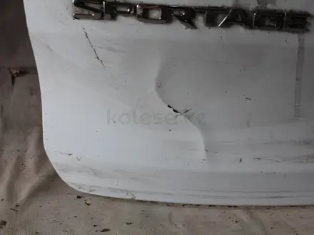Крышка багажника Kia Sportage за 80 000 тг. в Караганда – фото 3