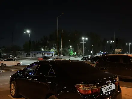 Toyota Camry 2015 года за 11 700 000 тг. в Алматы – фото 4