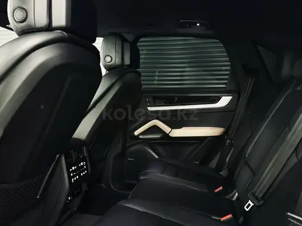 Porsche Cayenne 2023 года за 65 000 000 тг. в Алматы – фото 17