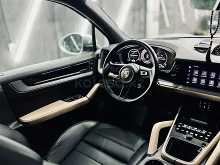 Porsche Cayenne 2023 года за 65 000 000 тг. в Алматы – фото 19