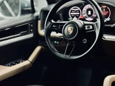 Porsche Cayenne 2023 года за 65 000 000 тг. в Алматы – фото 21