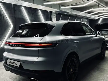 Porsche Cayenne 2023 года за 65 000 000 тг. в Алматы – фото 25