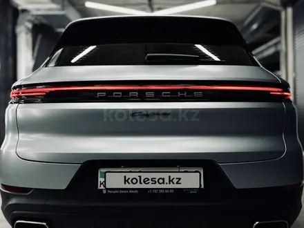Porsche Cayenne 2023 года за 65 000 000 тг. в Алматы – фото 26