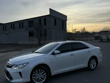 Toyota Camry 2015 года за 11 800 000 тг. в Шымкент – фото 9